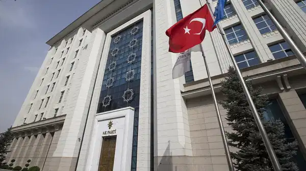 akpden 18 siyasi partiyle isbirligi aralarinda rusya cin azerbaycan guney afrika ve kuba bulunuyor lWjKsDIW