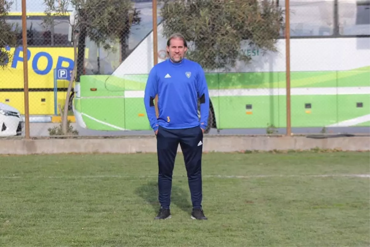 bucaspor 1928de yeni teknik direktor dogantez ruDSX6S3