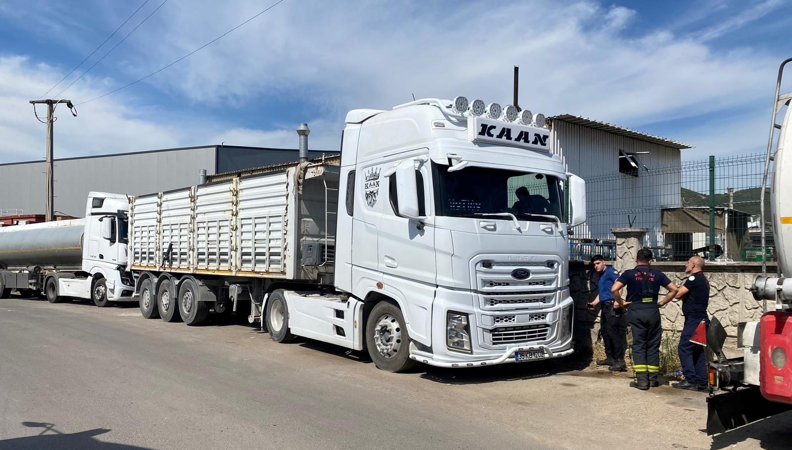 damper elektrik tellerine temas etti kamyon surucusu akima kapildi dJjUxvak