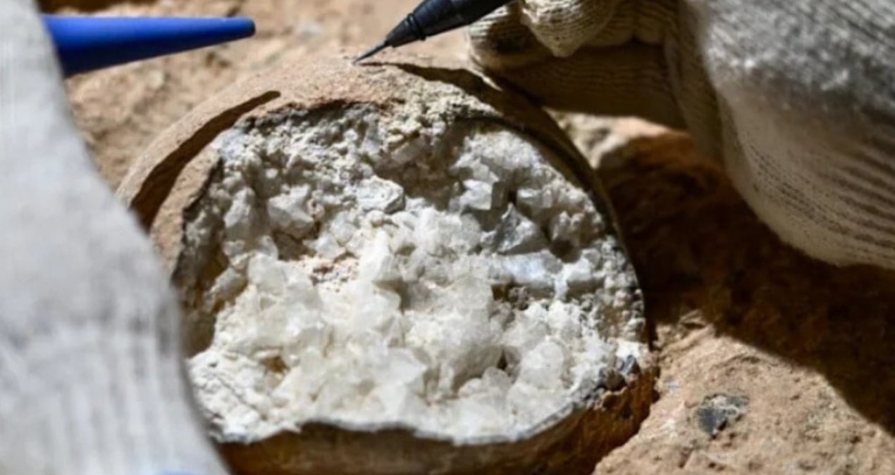 lazerle patlattilar 85 milyon yillik atomik saat aciga cikti 8XrDmy9m