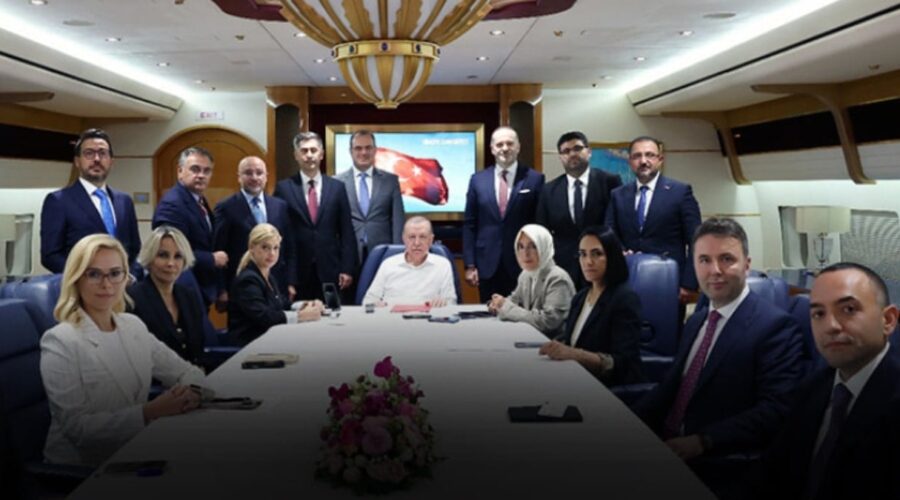 Son Dakika… Erdoğan’dan Suriye’deki gelişmelere ilk yorum uçaktan geldi: ‘Her kim bu süreci baltalamaya çalışırsa bunun faturasını öder’