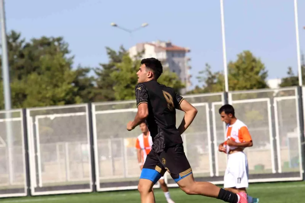 talas belediyespor u19un golcusu mahir iskin sezona iki golle basladi IN6H3kfd