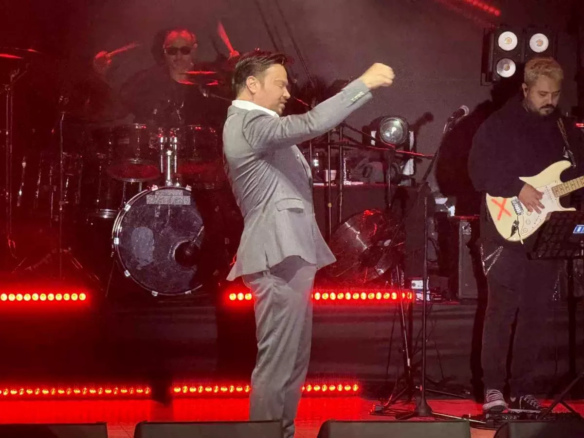 bahcelievlerde cumhuriyet bayrami coskuyla kutlandi g3pZETQz.jpg