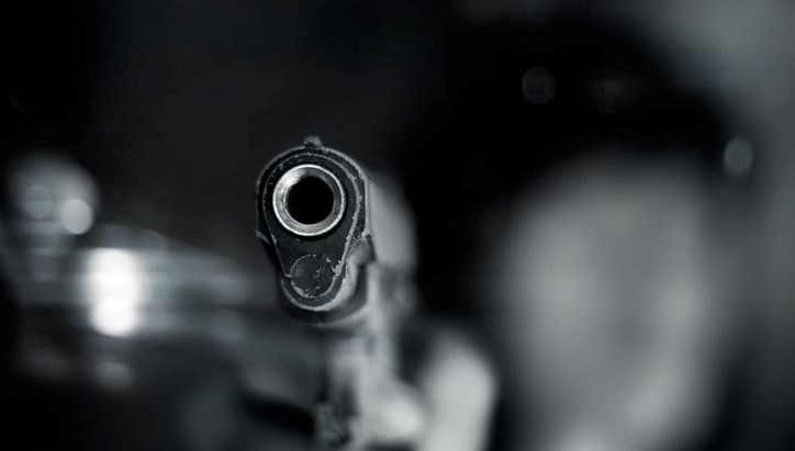 borc tartismasi silahli kavgaya donustu 2 yarali 2 gozalti vGNUrGqA