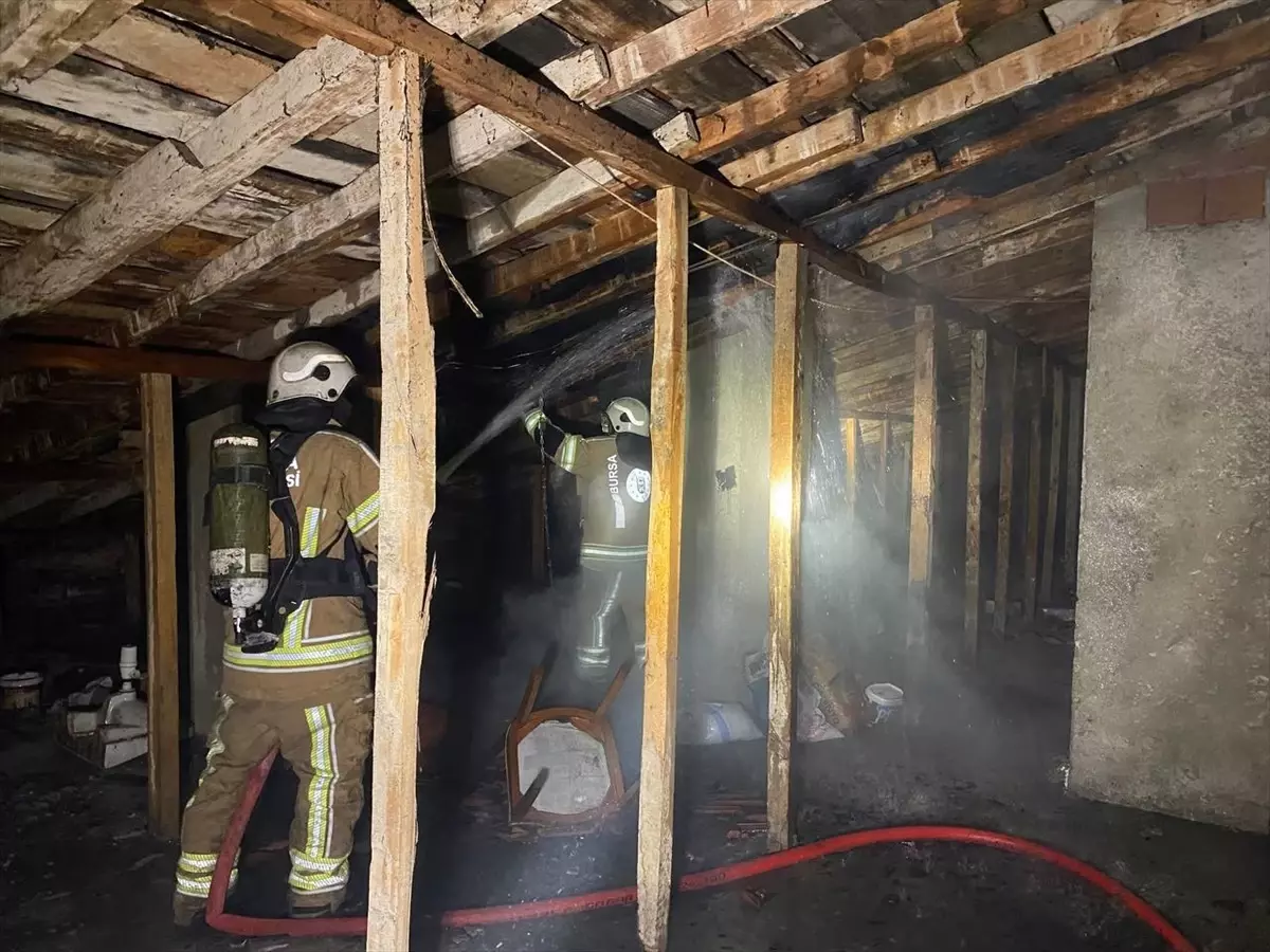 mudanyada apartmanda art arda yangin LbVsgn1C.jpg