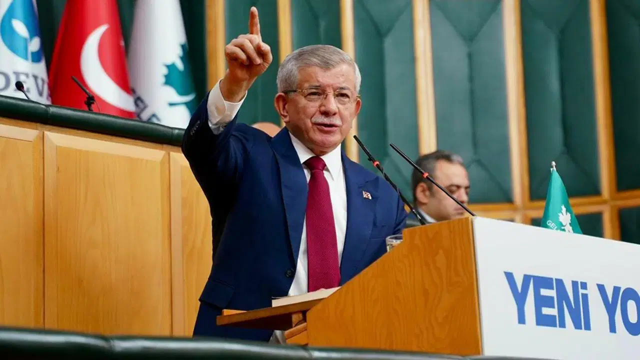 ahmet davutoglundan akpye donus iddialarina kursuden yanit ne bir makamin ne de adayligin pesindeyim ltQxKRLO.jpg