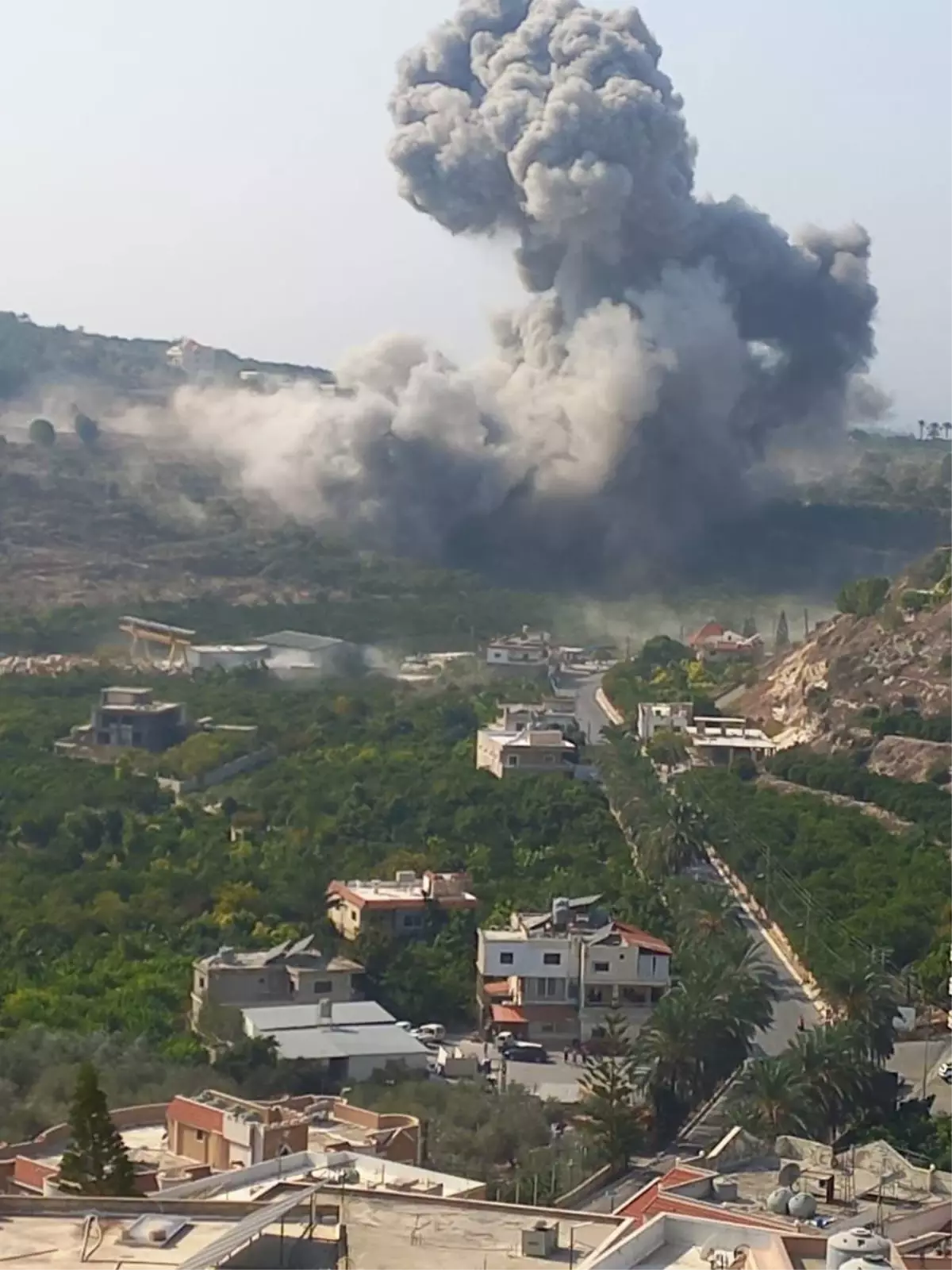 israilin sur kentine hava saldirisi TMZ51J7w.jpg