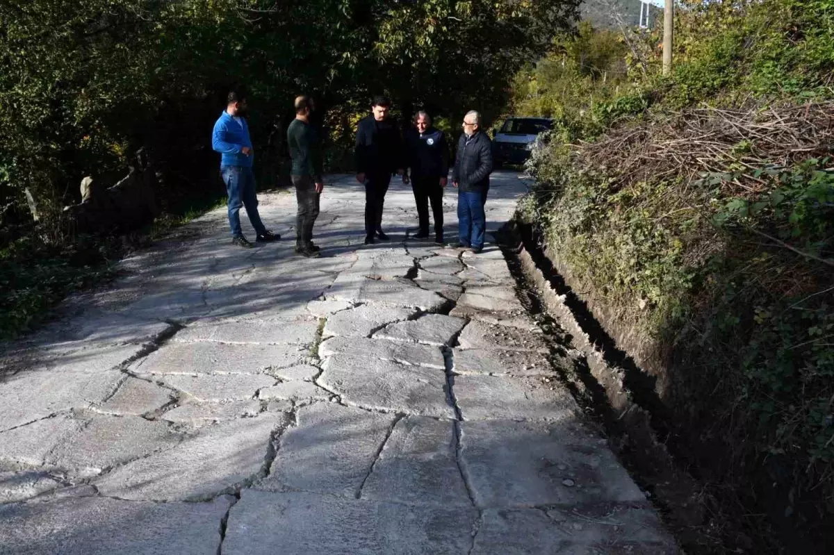 kaymakam kandemir koyleri ziyaret etti OLd8mBxn.jpg