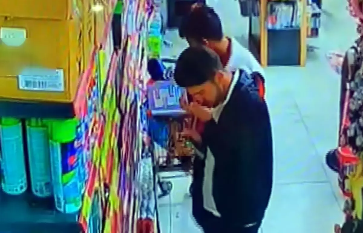 Adana’da Deodorant Hırsızlığı