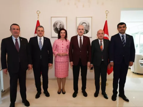Numan Kurtulmuş Hırvatistan’daki Büyükelçiliği Ziyaret Etti
