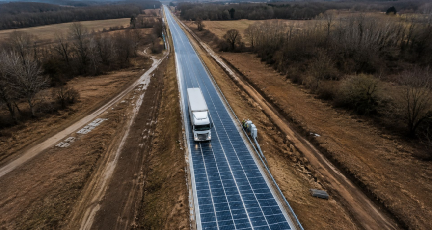 Otoyollara Güneş Enerjisi: 1 Kilometre Boyunca Yenilikçi Panel Uygulaması