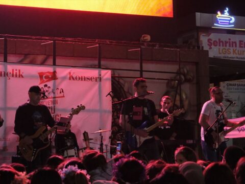 Çorum’da Coşkulu Grup Norm Konseri Gerçekleşti
